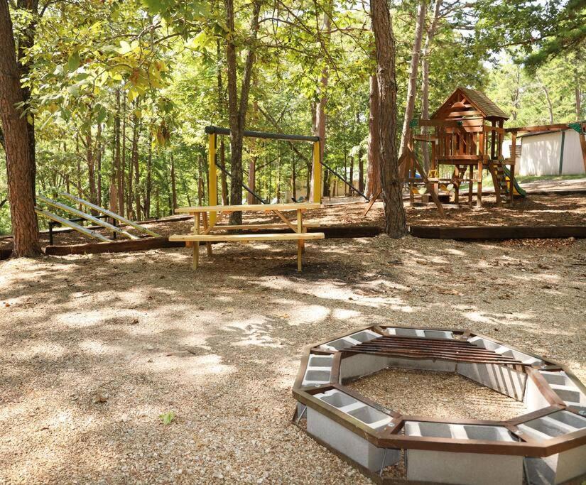 3 Bedroom Vacation Home Next To Silver Dollar City Branson Eksteriør bilde