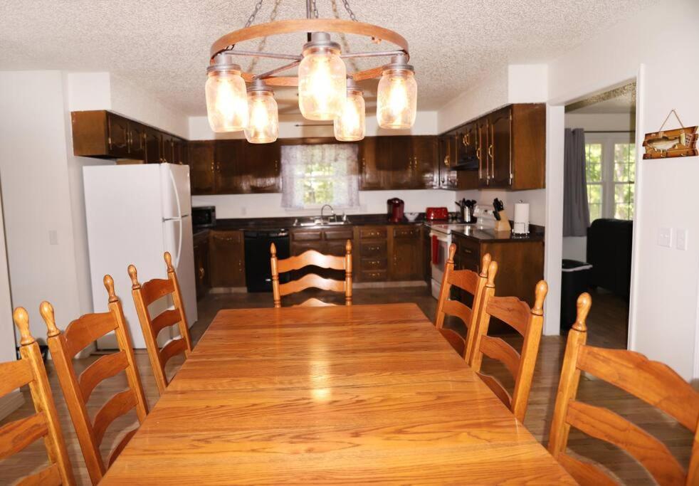 3 Bedroom Vacation Home Next To Silver Dollar City Branson Eksteriør bilde